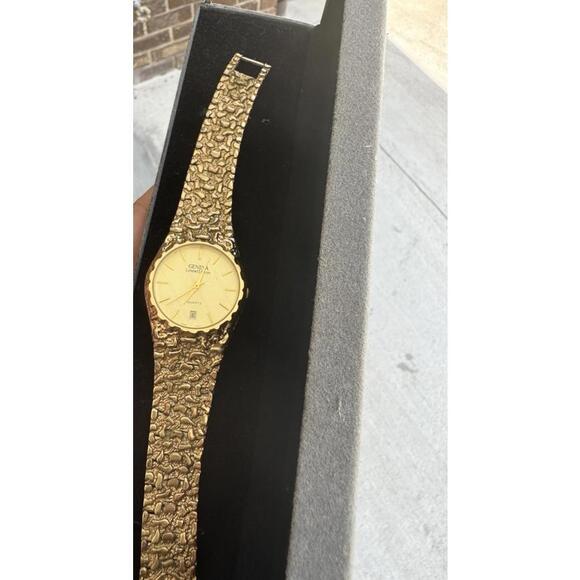 Geneva Gold-Nugget-Tone Limited Edition Watch Untested With Box - Picture 1 of 2